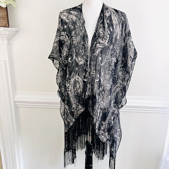 🎉Clearance🎉Black & Gray Very Lightweight Soft Flowy Fringed Boho Womens Wrap - Picture 1 of 6